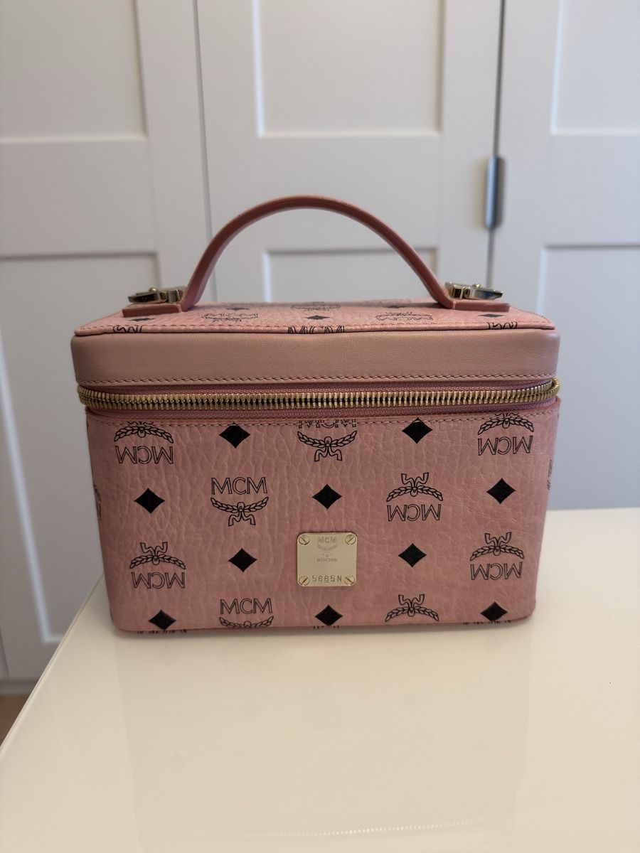 Mcm Trousses de maquillage: MCM Beautycase/ Necessaire – Neuf (Voir description) à Uster par sandi_95