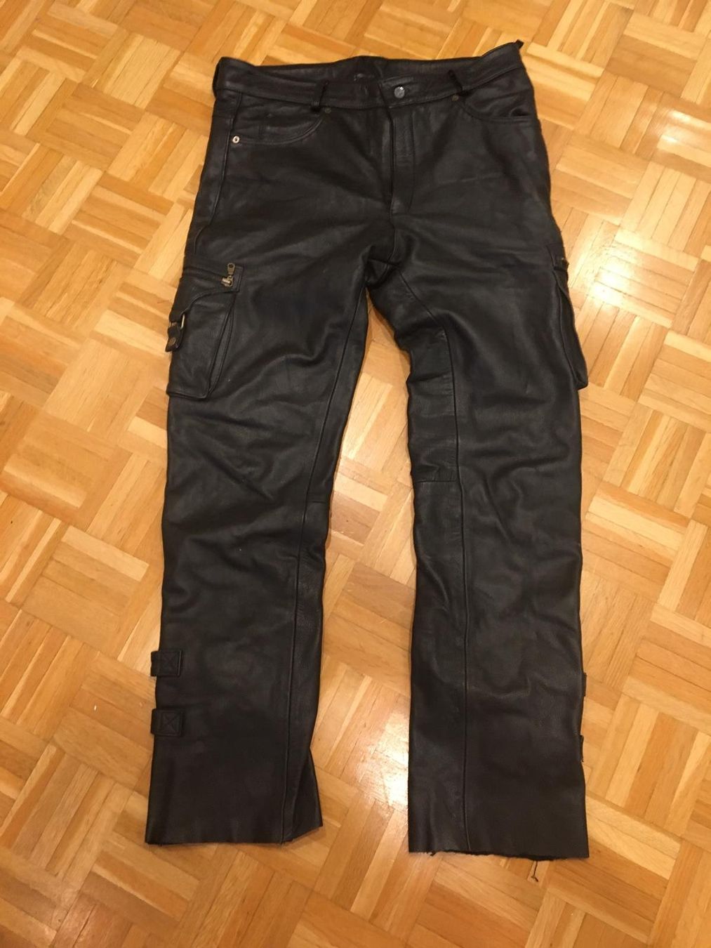 Pantalons: Lederhosen Motorrad – D'occasion à St. Gallen par mel_d2rj