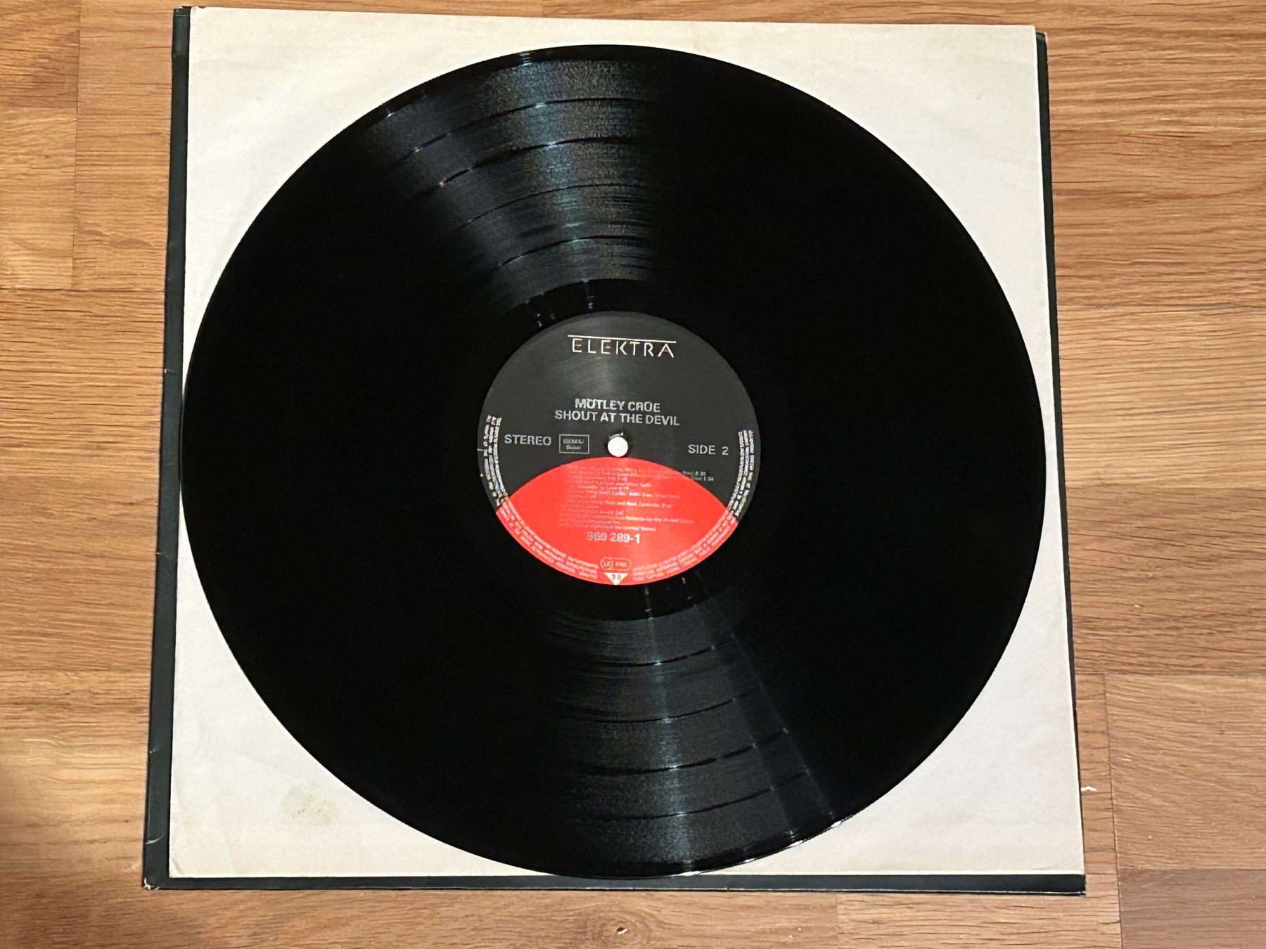 Schallplatten: Mötley Crüe. 1983. Shout At The Devil – Gebraucht aus Faulensee von Mizuno06 6