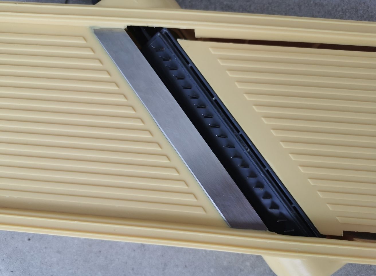 Küchengeräte: Râpe multi fonctions – Gebraucht aus Longirod von DigiSmart 2