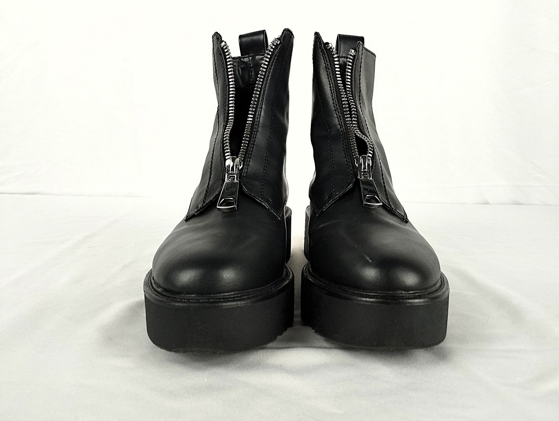 H&M Scarpe da donna: H&M Schuhe schwarz Gr.37 – Usato da Schübelbach venduto da Restwert_Schubelbach