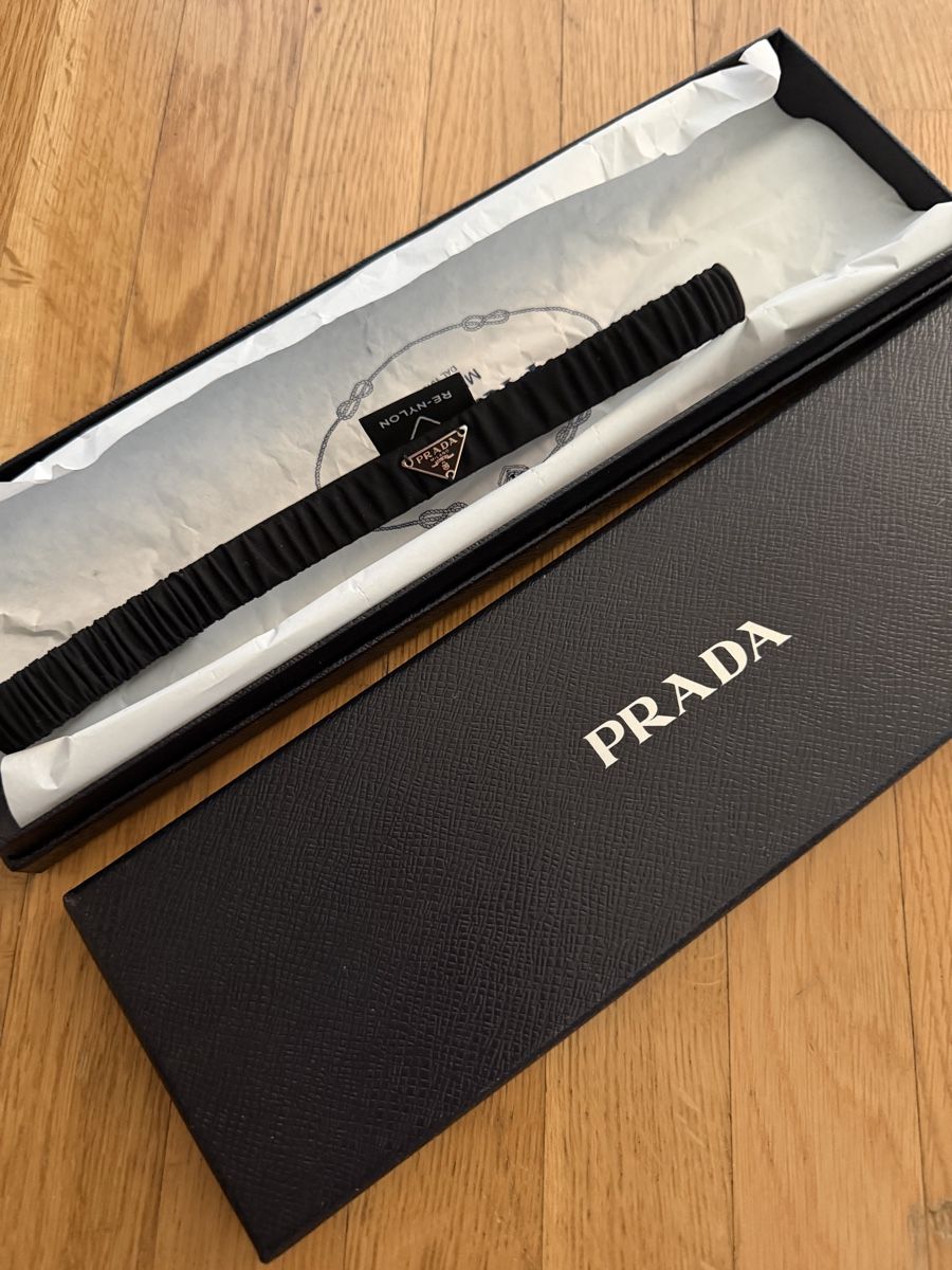 Prada Accessoires pour cheveux: Original Prada Haarband  – Neuf avec emballage d'origine à Rüfenacht BE par Goldenstore