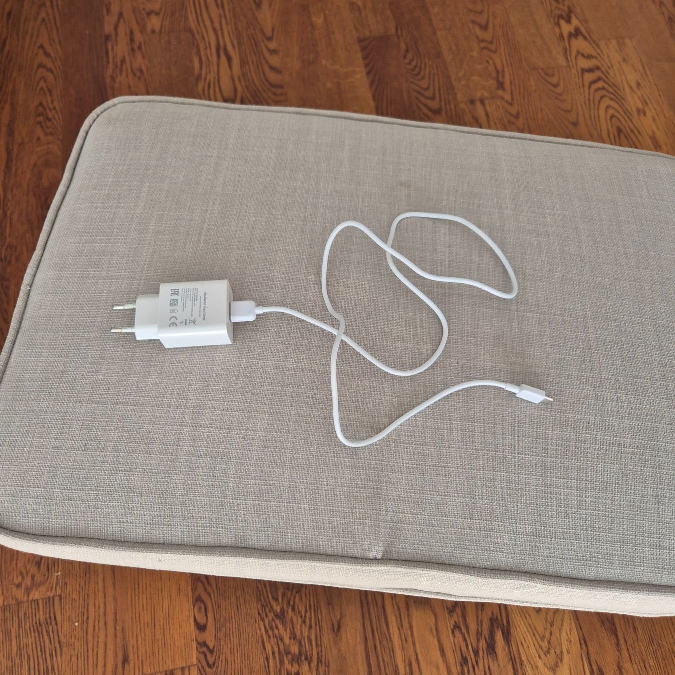 Huawei Ladegeräte: Huawei Ladekabel Supercharge - Set 1 - USB Typ-A – Gebraucht aus Worb von WatchesAndVinyl