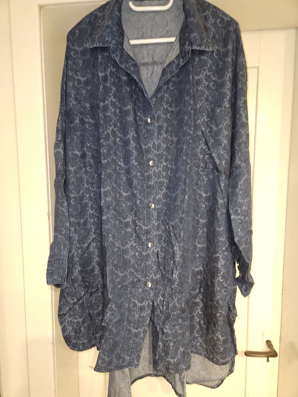 Camicette: Damen Hemdbluse lang blau mit Muster – Usato da Rheineck venduto da Eulalia40 1