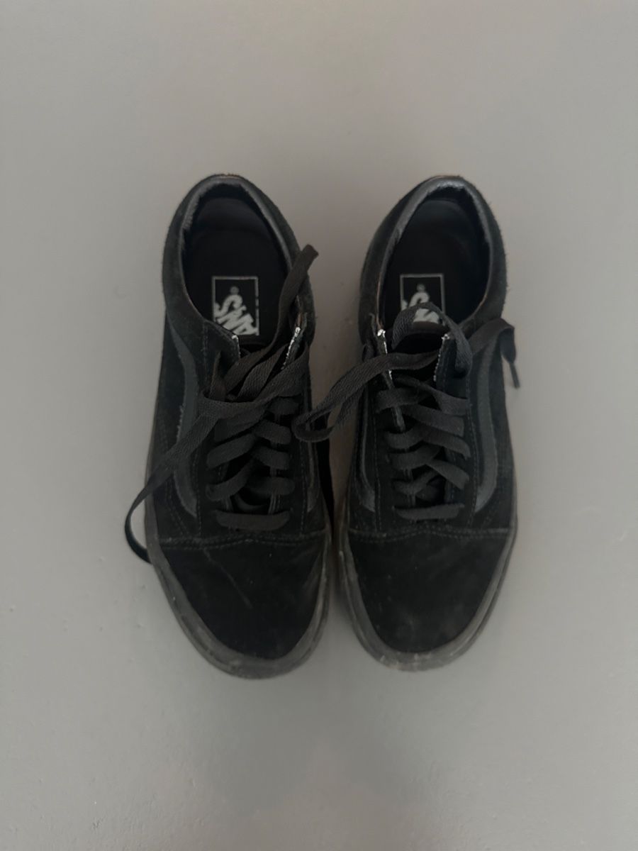 Vans Herrenschuhe: Vans Black Leather Size 37 – Gebraucht aus Zürich von ade_xg6y