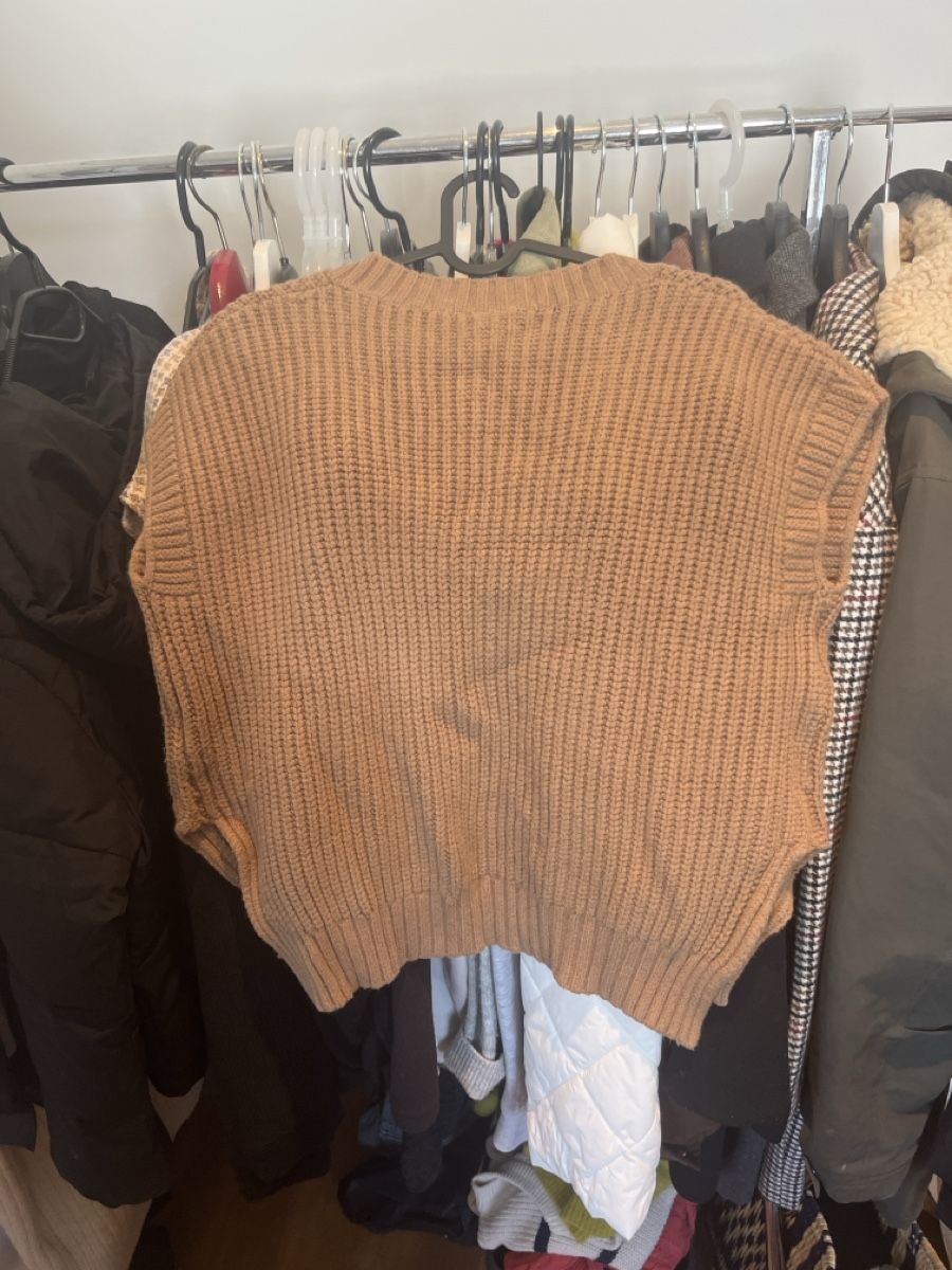 Maglioni & Felpe: Damen Strickpullunder beige Grösse M guter Zustand – Nuovo e nell'imballaggio originale da Ostermundigen venduto da Laariinaa 1