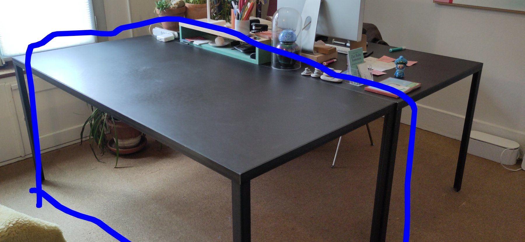 Scrivanie: Design-/Arbeitstisch: Stahlgestell + Linoleum-Deckblatt – Usato da Bern venduto da null-null 1