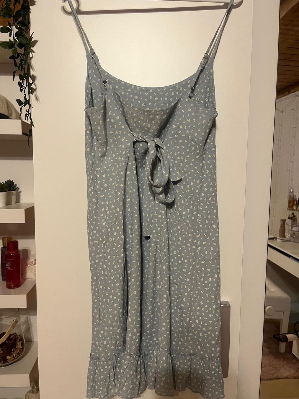 Kleider: Sommerkleid von Brandy Melville – Gebraucht aus Davos Glaris von tmf_2fmh 1