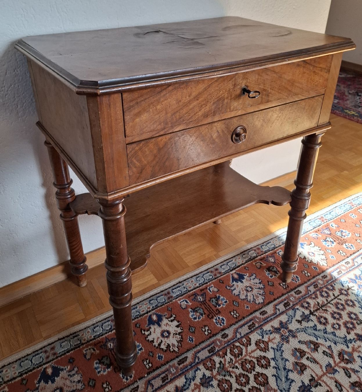 Cassettiere: Kleine Holzkommode 2 Schubladen – Usato da Reinach BL venduto da Malin20 2