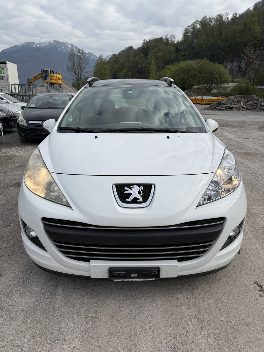 Peugeot Automobili: Peugeot 207SW 1.4Benzin 2011 B5a – Usato da Mollis venduto da BSL10