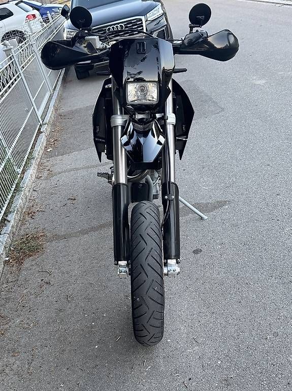 KTM Route: KTM 640 LC4 Prestige Supermoto | 2003 | – D'occasion à Andwil TG par and_pm5n 2