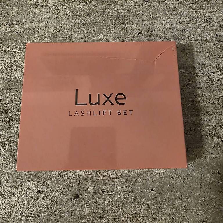 Cura del viso: Luxe Lash lift Set – Nuovo e nell'imballaggio originale da Winterthur venduto da mille89