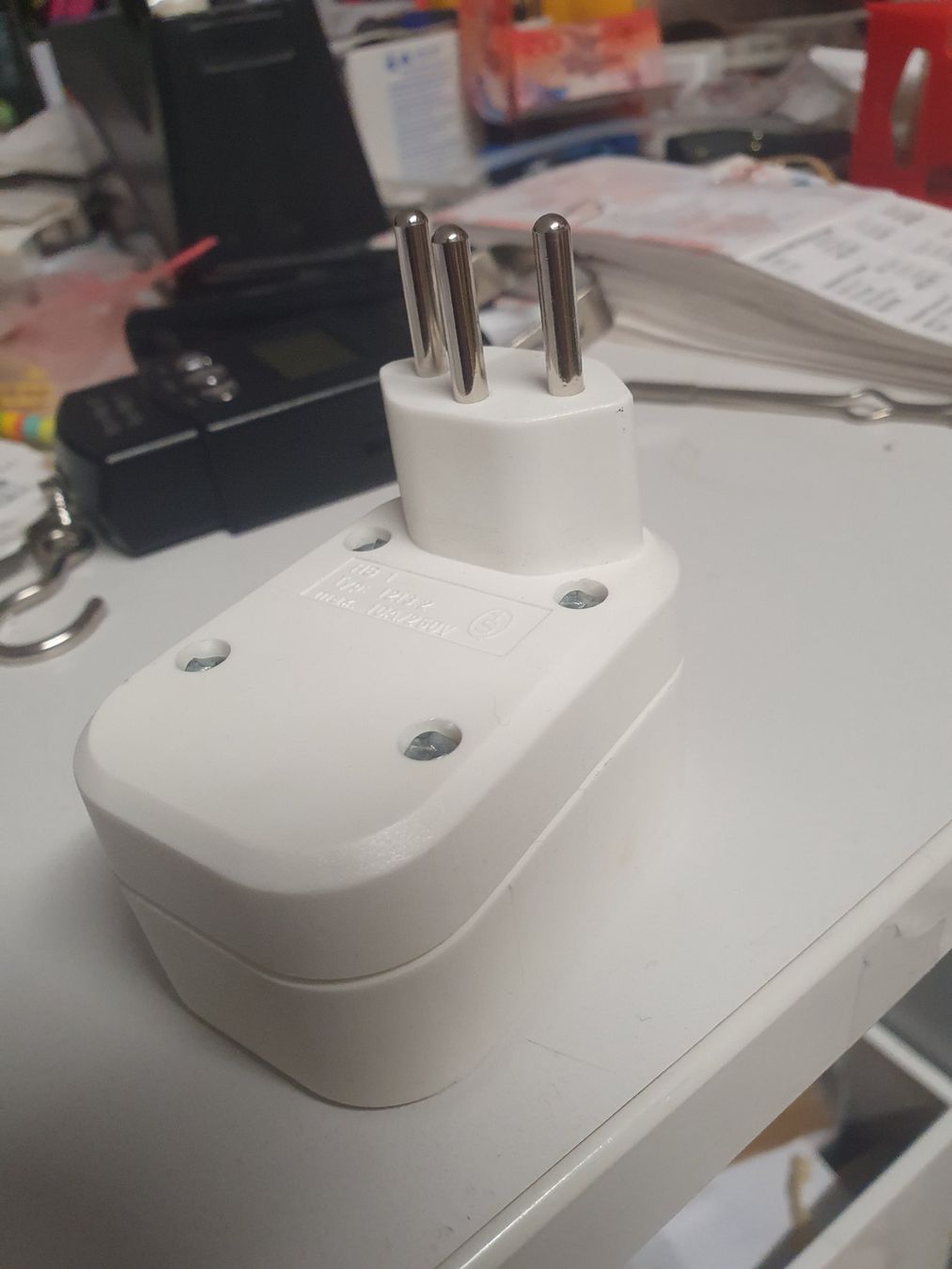 Stecker: Zweifachstecker 2xTyp13 Weiss 2xT13 mehrfachstecker – Gebraucht aus Zürich von eymen20 3