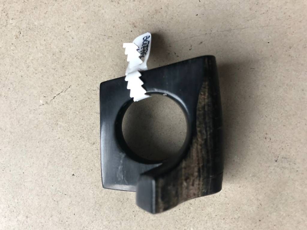 Anelli: Spezieller Fingerring – Usato da Möriken AG venduto da Marisa043