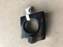 Spezieller Fingerring