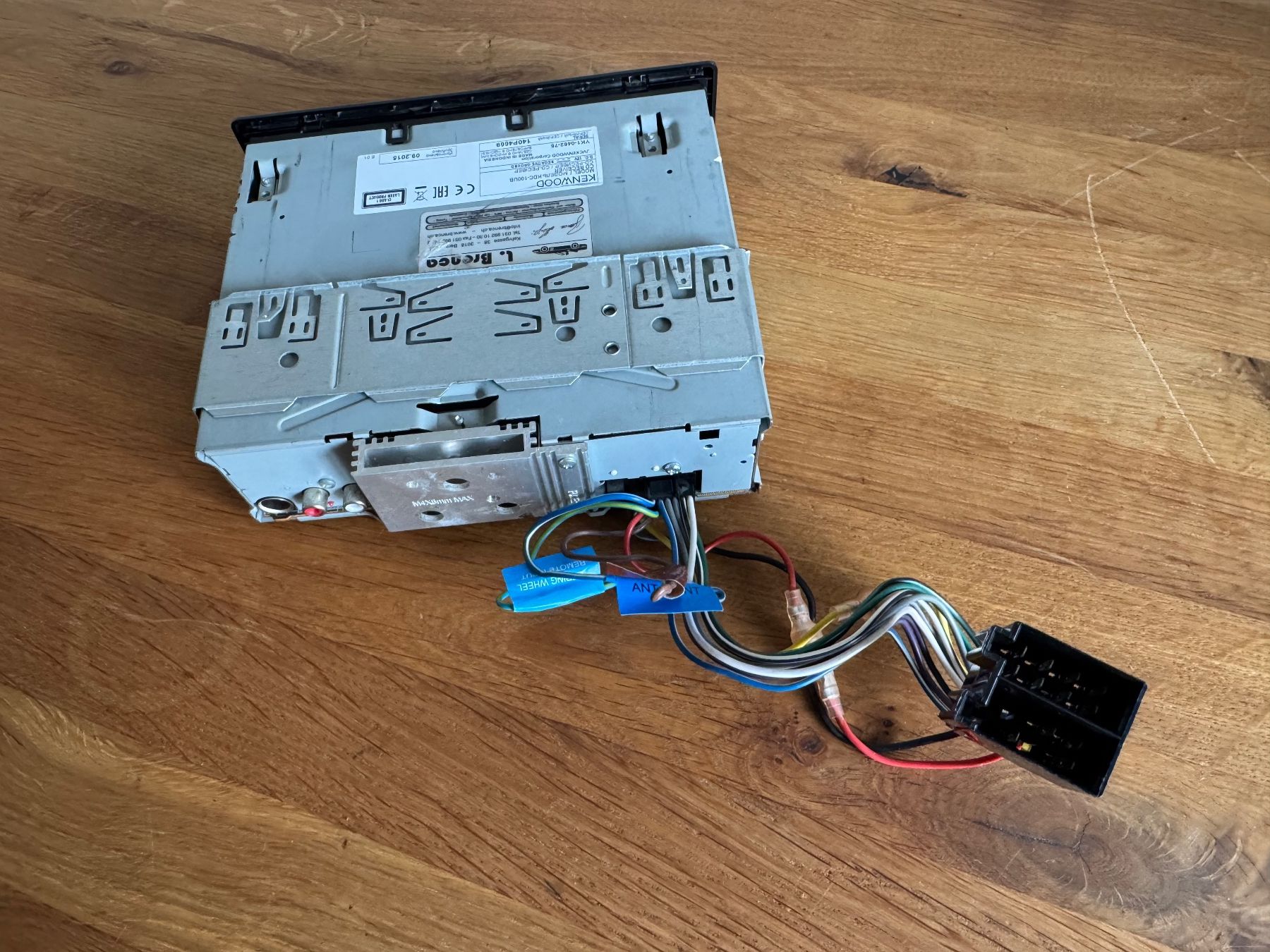 Kenwood Radio: Kenwood Autoradio KDC-100U – Usato da Frauenfeld venduto da lona05 3