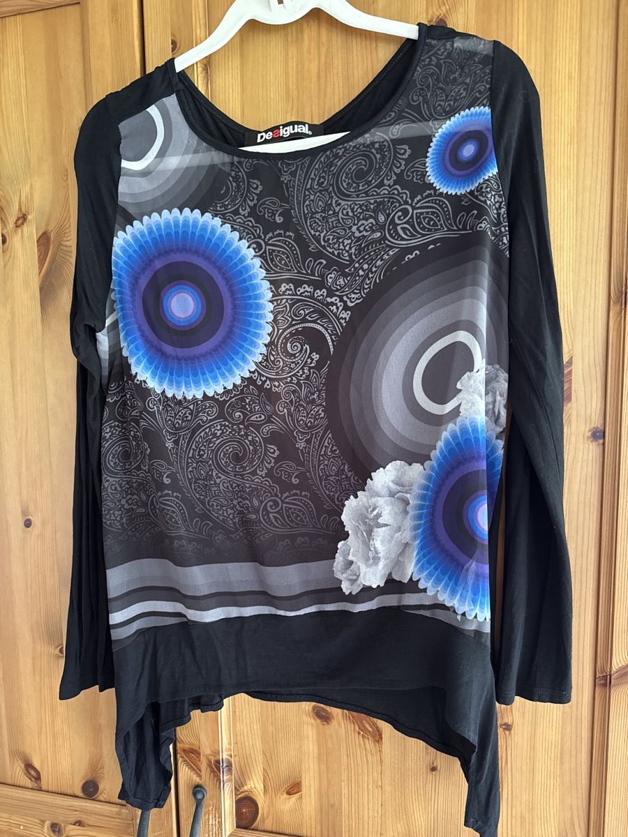 Desigual Tops: Chemisier Desigual taille S-M – Gebraucht aus La Cibourg von rangiroa98