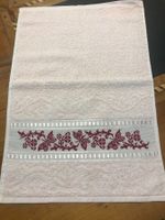 FROTTIERTTUCH / GÄSTEHANDTUCH / BESTICKT
