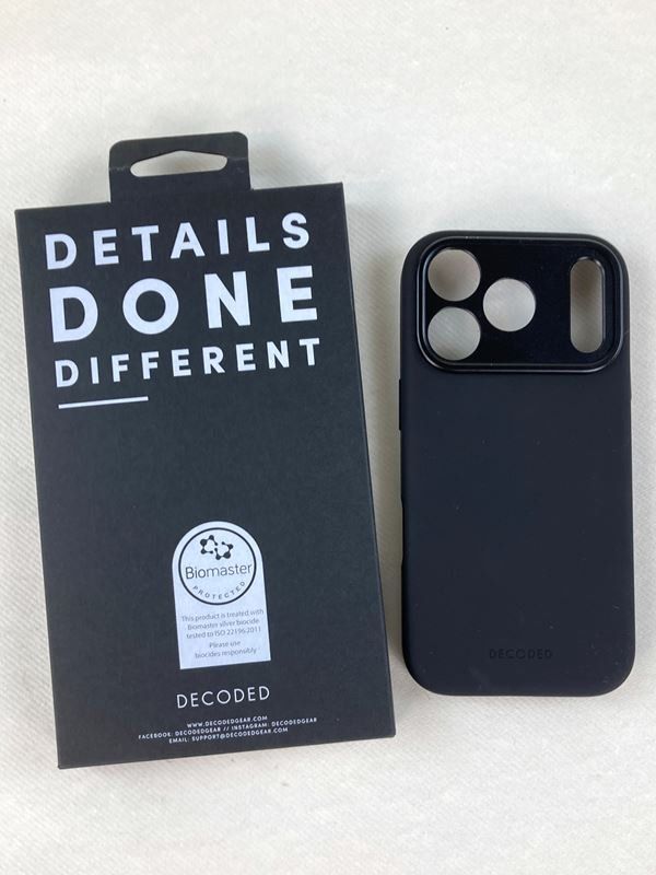 Covers & Schutzfolien: DECODED | Liquid Silicone Back Cover | Schwarz – Neu (gemäss Beschreibung) aus Wittenbach von Restwert_St-Gallen 2