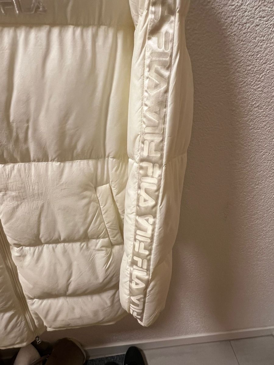 Fila Giacche: Fila Jacke Beige Grösse S – Nuovo (secondo la descrizione) da Glattbrugg venduto da Allerlei2 2