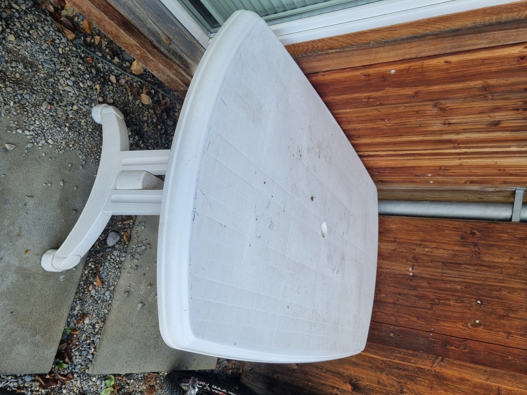 Tavoli: Gartentisch – Usato da Mühlethurnen venduto da sinaj02