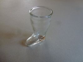 Glas-Stiefel für Schnaps