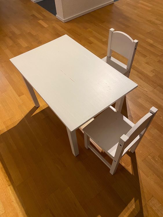 Kindertisch mit 2 Stühlen IKEA Sundvik Kaufen auf Ricardo
