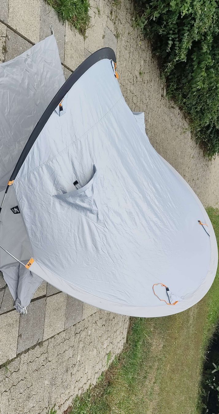 Ombrelloni: Strandmuschel Sonnenschutz Zelt grau – Usato da Mönchaltorf venduto da Vitalienbruder