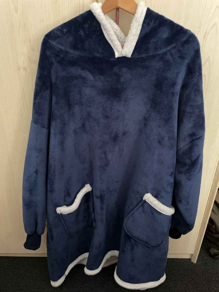 Maglioni & Felpe: Flauschiger Kuschelpulli mit Kapuze, superweiche Fleecedecke – Usato da Arosa venduto da jan_l7n6 2
