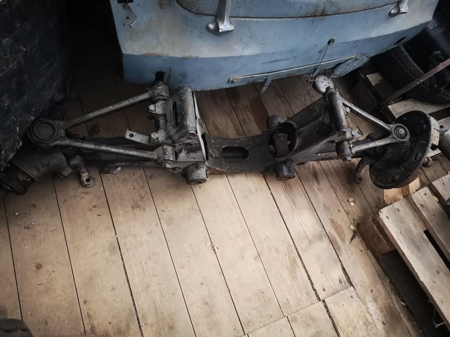 Toutes les pièces auto: Citroen Traction Vorderachse – D'occasion à Möhlin par Highwaytom