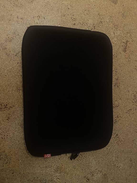 Taschen: Laptoptasche weich – Gebraucht aus Oberbüren von Tiziano26362