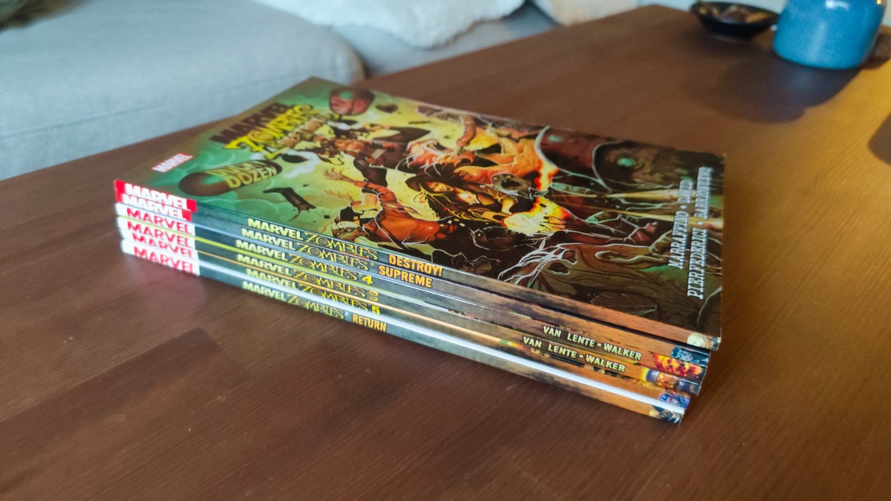 Fumetti: Marvel Zombies Comic Bundle – 6 Bände (Paperback Sammlung) – Usato da Liebefeld venduto da Oakman771 1