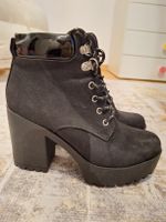 Damen Schnürstiefeletten schwarz mit Absatz guter Zustand