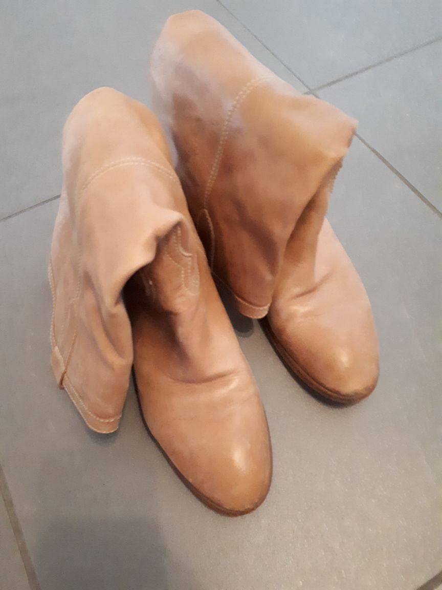 Scarpe da donna: Damenstiefel Leder Grösse 40 – Usato da Allschwil venduto da mematho 1