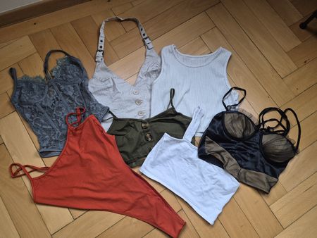 Kleidung Damen Set diverse Oberteile (nr.3)