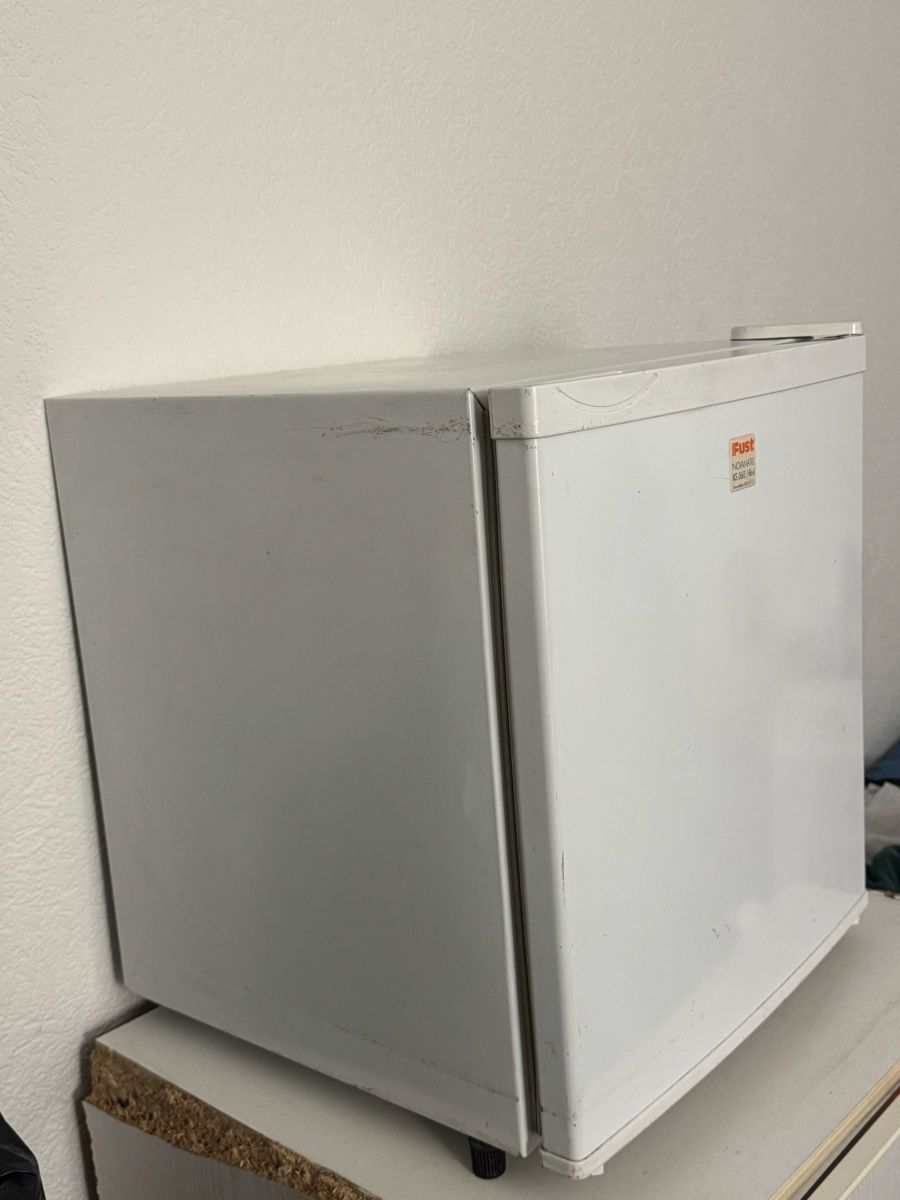 Kühlschrank: Fust Novamatic KS 060.1-Rs4 Mini Fridge White – Gebraucht aus Buttisholz von dio_fpb2 1