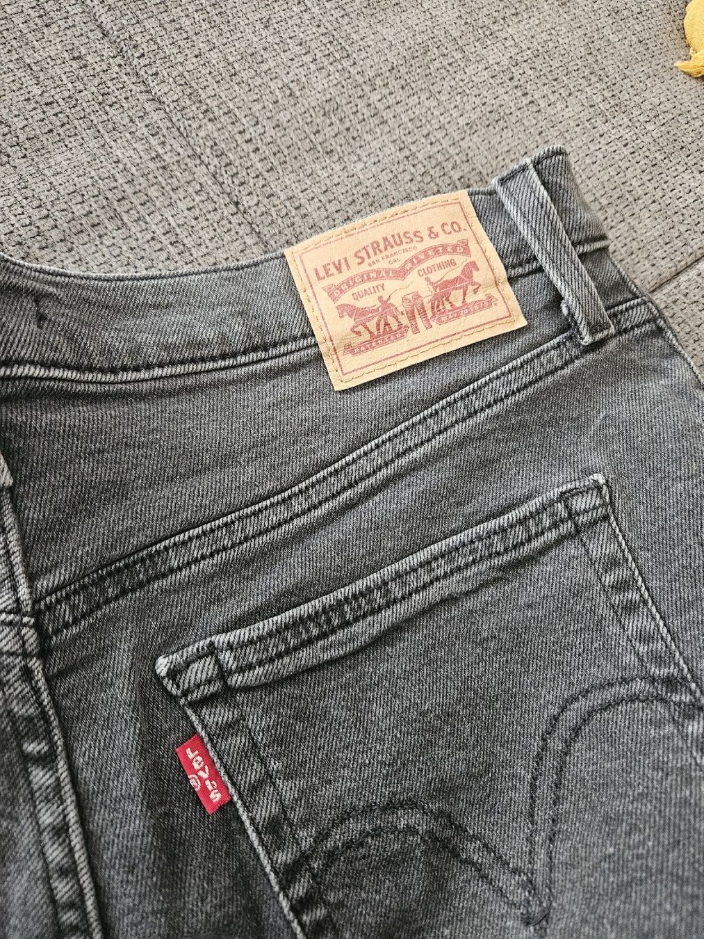Levi's Jeans: Jean levis – Usato da Savigny venduto da vei_8t66 3