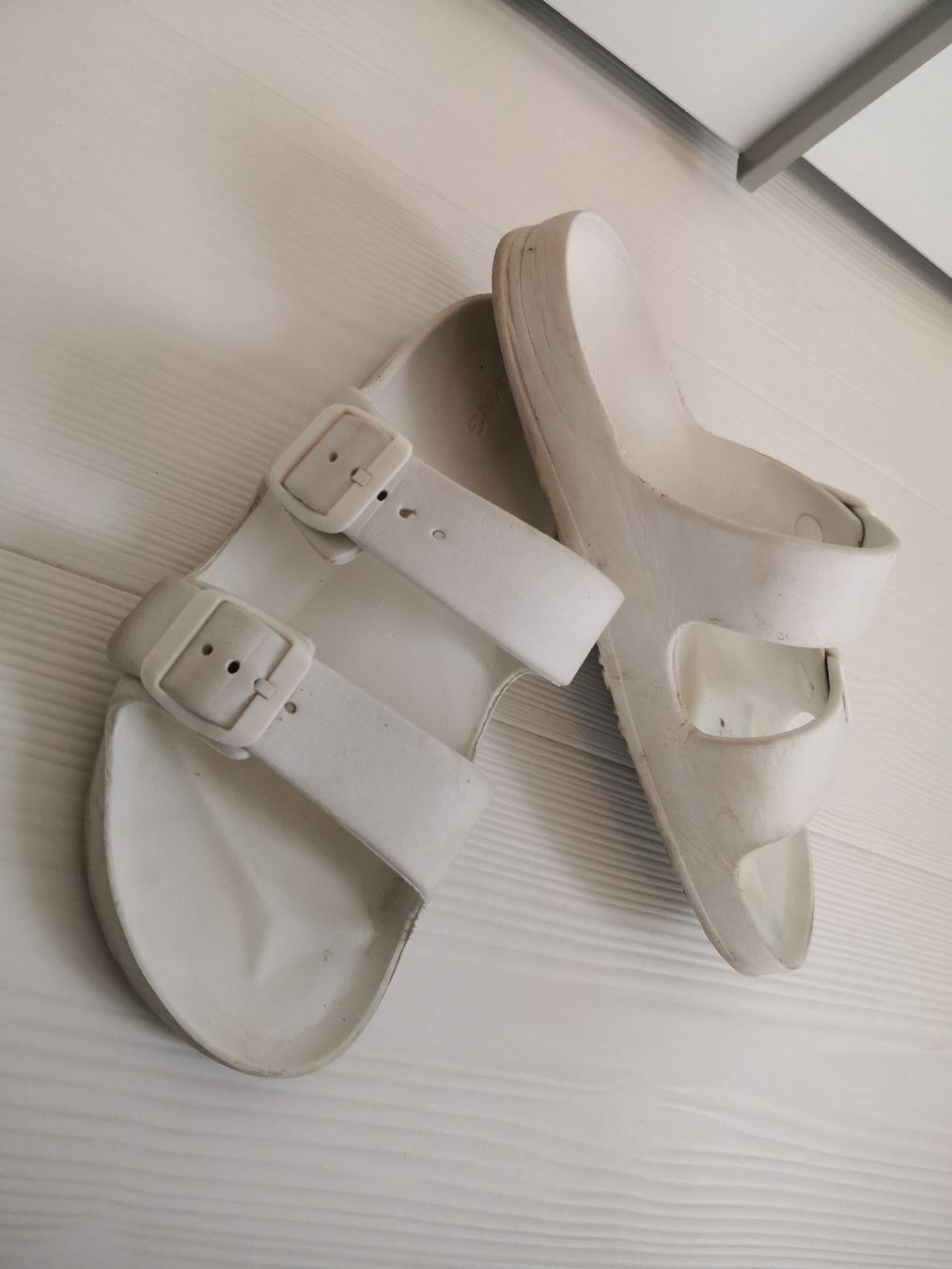 Mango Scarpe da donna: 🤩MANGO PLASTIK SANDALEN WEISS – Usato da Olten venduto da Naja-Twins-Twins 1
