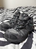 Salomon hiking size 38