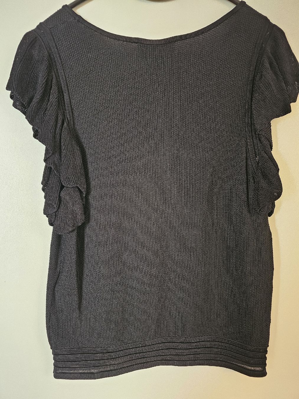 Sandro Maglioni & Felpe: Sandro black knit top – Nuovo (secondo la descrizione) da Zürich venduto da Ada2 4