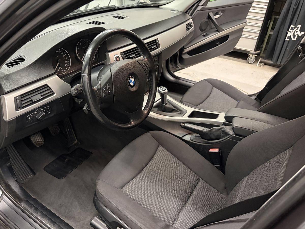 BMW Automobili: BMW 318i Touring E91 – Usato da Kappel SO venduto da MiTrading 7