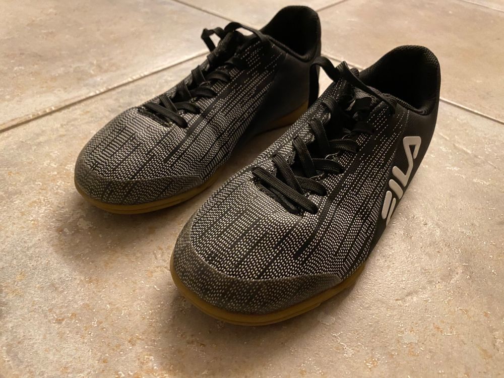 non marking football shoes