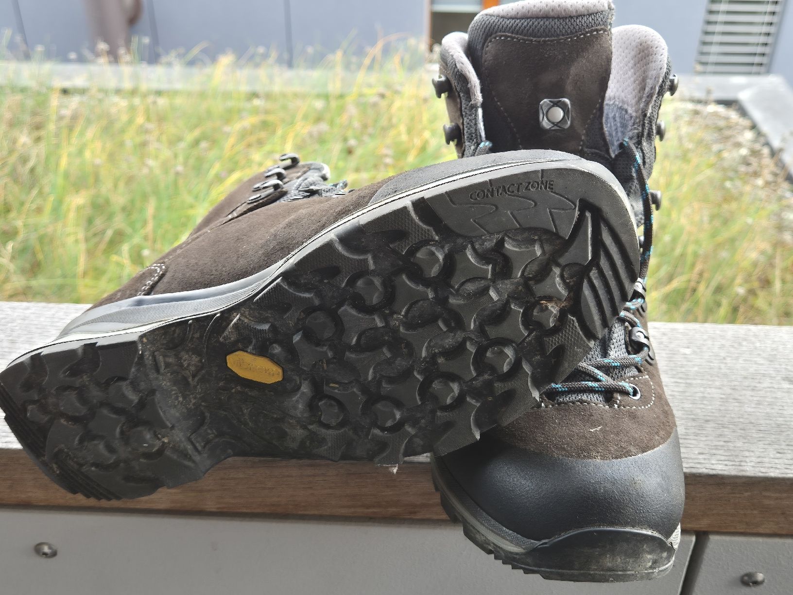 Scarpe da donna: LOWA Wander- Bergschuh Damen Anthrazit Leder – Usato da Oberdiessbach venduto da Finland1977 3