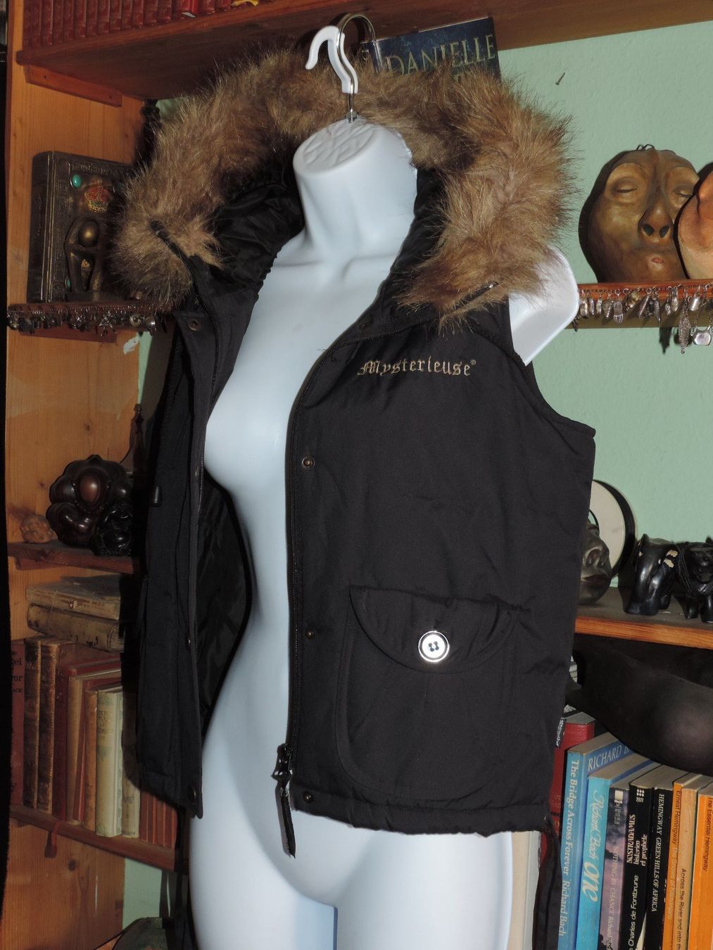 Giacche: veste sans manches noire – Nuovo (secondo la descrizione) da Genève venduto da Axelle333 3