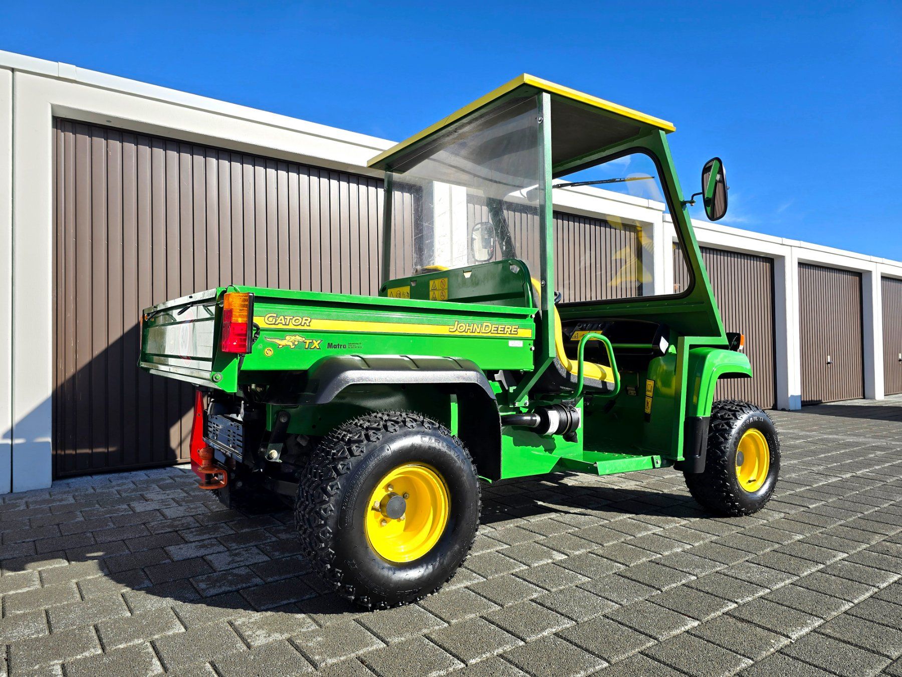 John Deere Trattori: John Deere Gator 4x2 TX – Usato da Reinach AG venduto da Seeblick.24 5