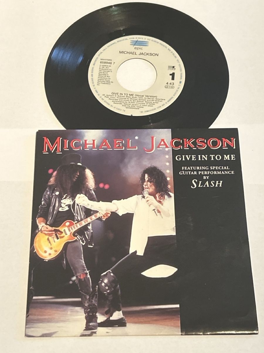 Dischi in vinile: Michael Jackson & Slash. 1993. Give In To Me – Usato da Faulensee venduto da Mizuno06