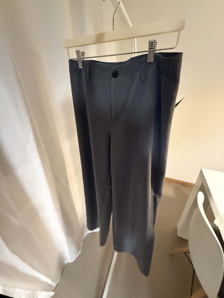 Lotti di vestiti: Hosen gr S   – Usato da Zürich venduto da Denise-8050 3