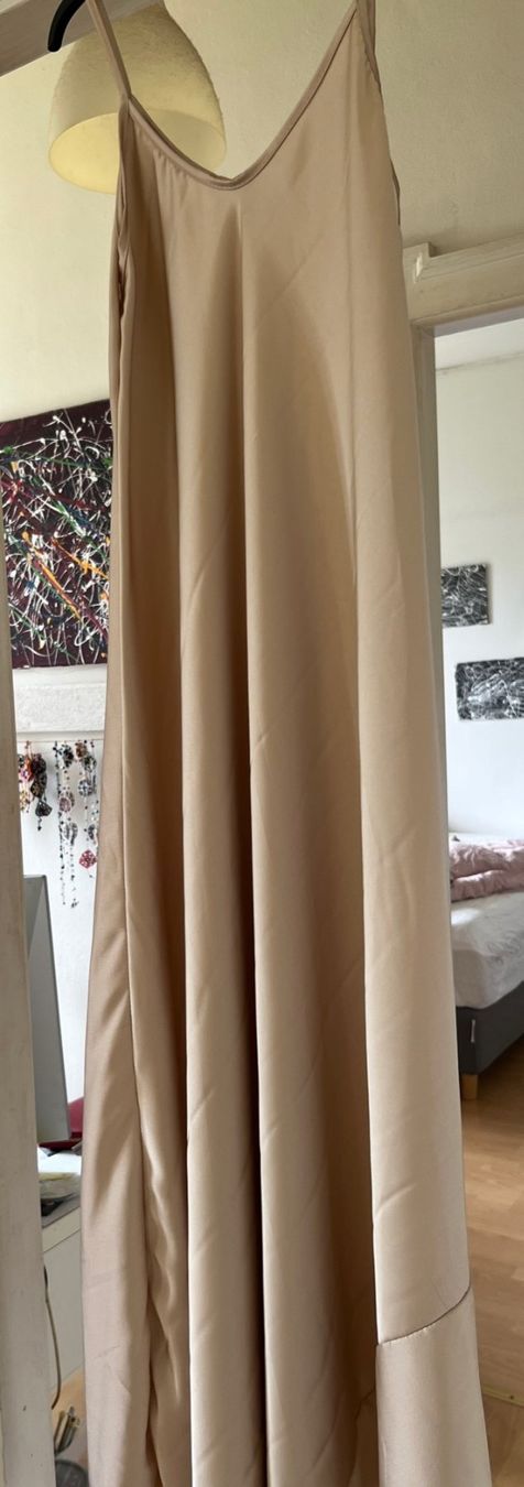 Vestiti: LONGUE ROBE! M – Nuovo e nell'imballaggio originale da Locarno venduto da NicoNion 1