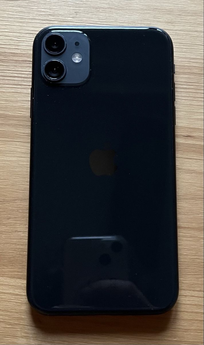 Apple Handys / Smartphones: Iphone 11 – Gebraucht aus Humlikon von leo_f2cv 2