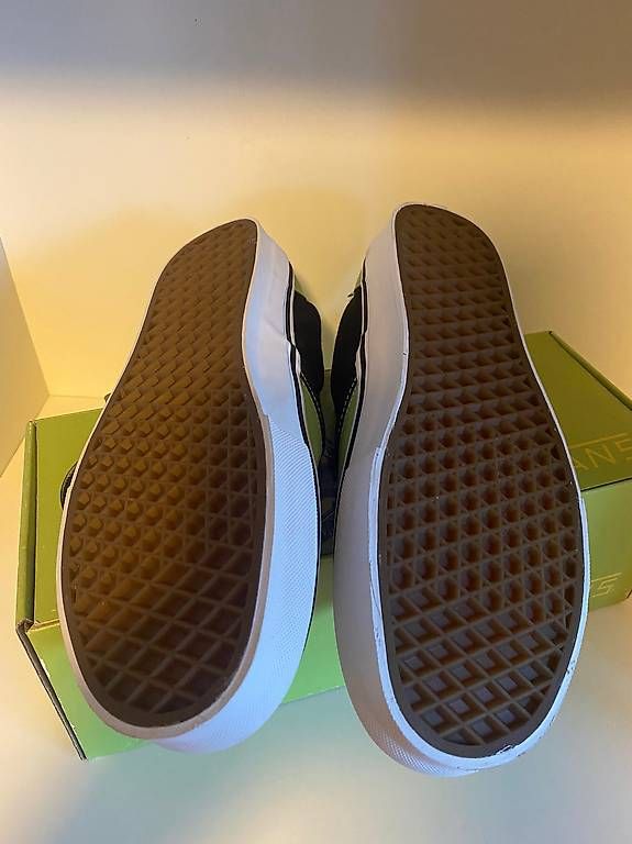 Scarpe da uomo: Vans Slip-On LX – Usato da Zürich venduto da JayJean 4